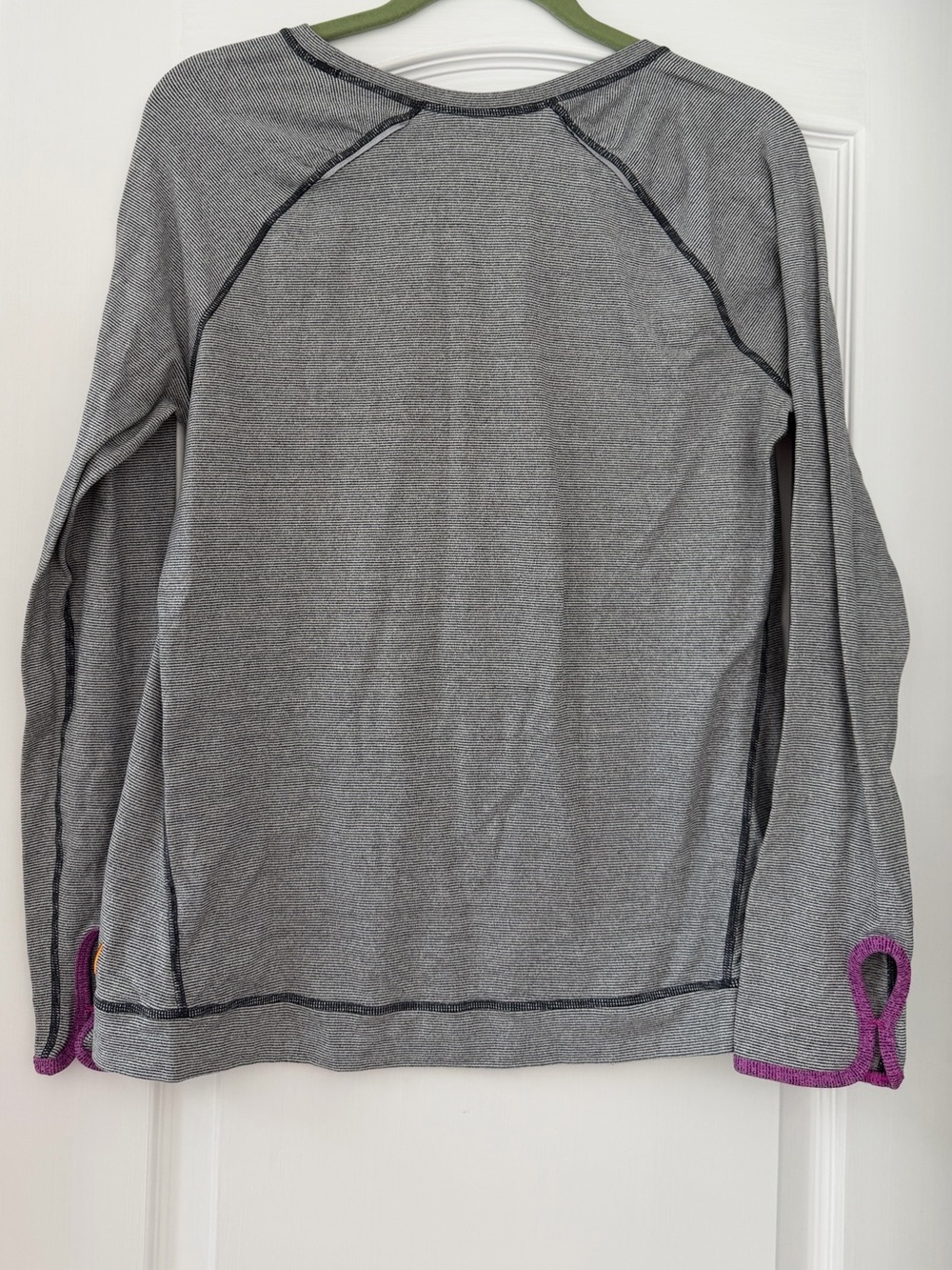 Lucy Gray Stripe Thumbhole Performance Long Sleeve Athletic Top Large - Picture 4 of 8